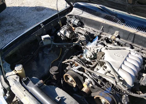 2000 Toyota 4Runner Sr5 V6 from USA, damaged, VIN JT3GN86R8Y0138275